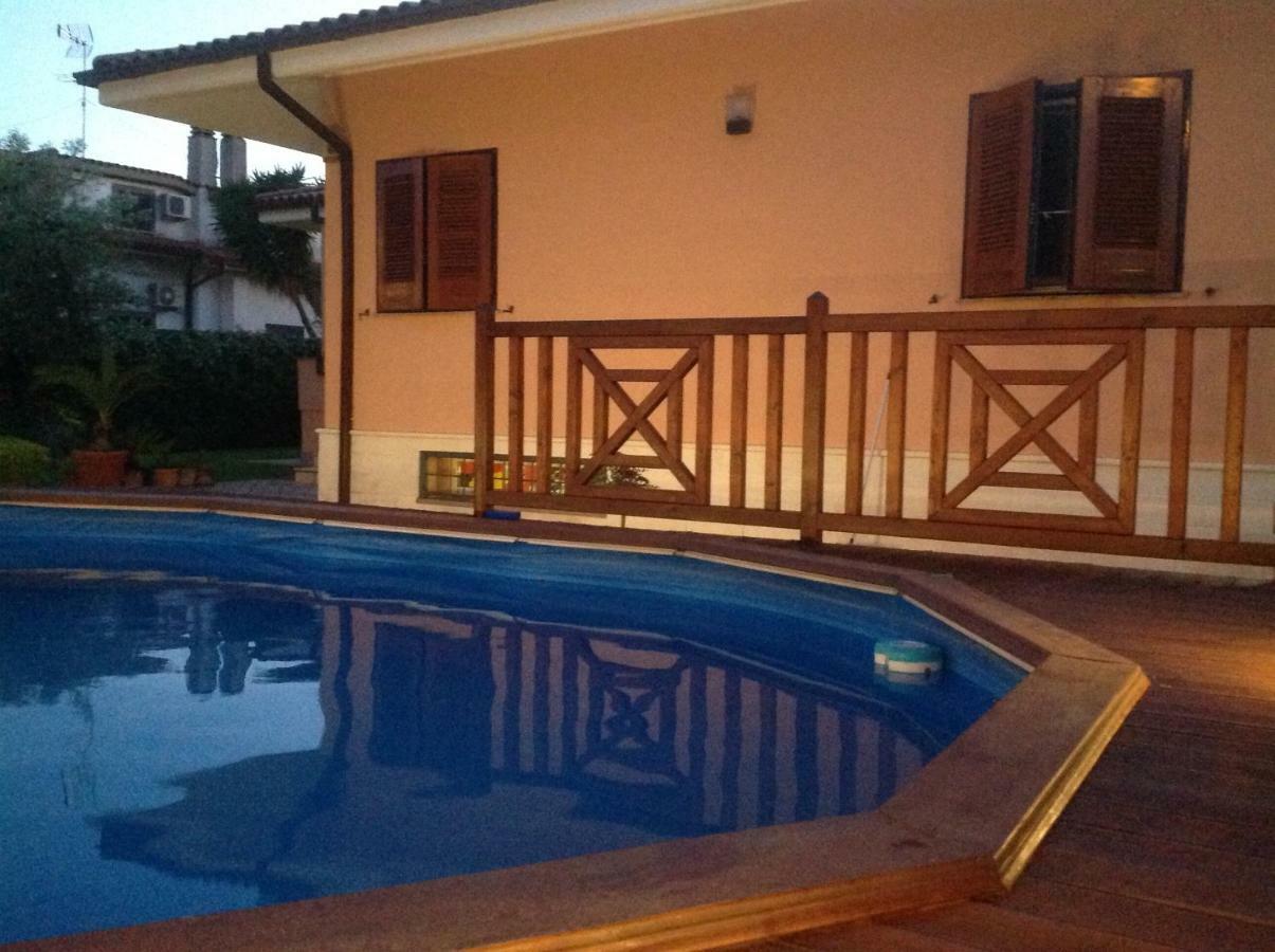 Villa Nevada -20 Min Da Roma Ladispoli Kültér fotó