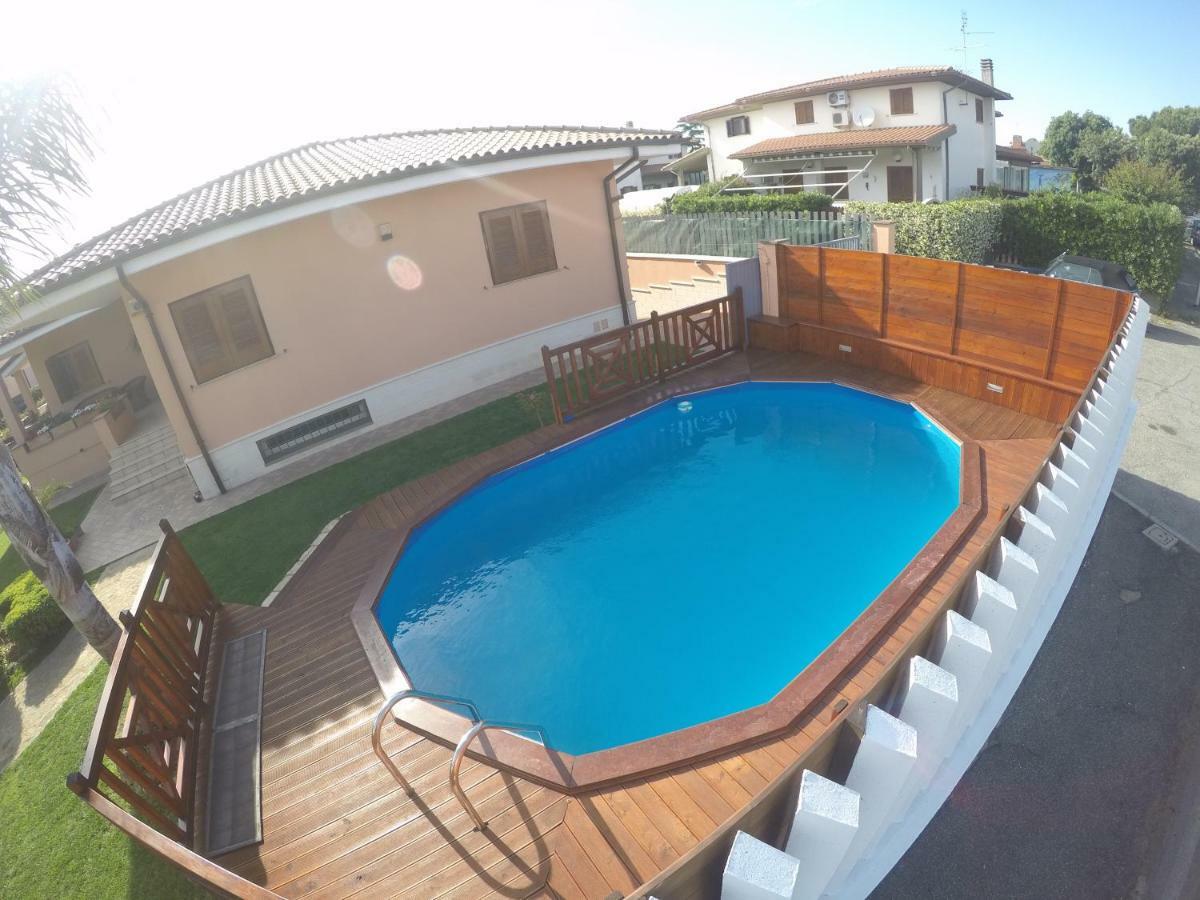 Villa Nevada -20 Min Da Roma Ladispoli Kültér fotó
