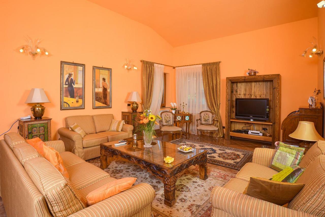 Villa Nevada -20 Min Da Roma Ladispoli Kültér fotó