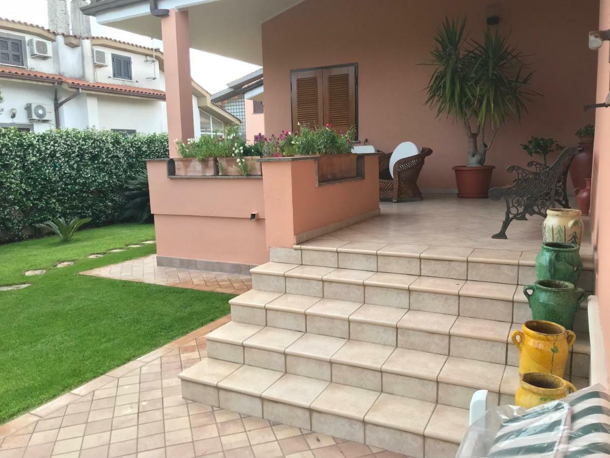 Villa Nevada -20 Min Da Roma Ladispoli Kültér fotó